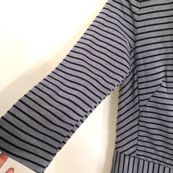 NWOT Cabi Striped Car Coat Navy Gray Long Lightweight 3/4 Sleeve Size S - Picture 7 of 10